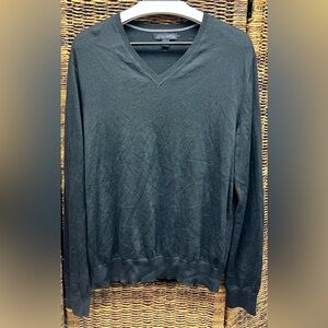 Banana Republic Black V-Neck Sweater- Lightweight Luxury, Silk/Cotton/Cashmere-L